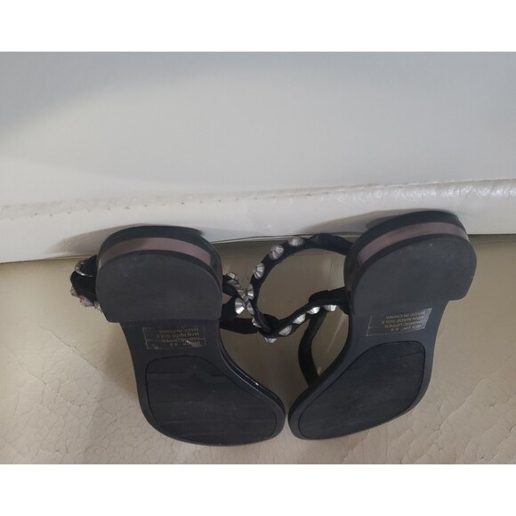 Zigi Soho Black Studded Sandal Sz 6.5 Great Condition! EEE - Picture 5 of 5